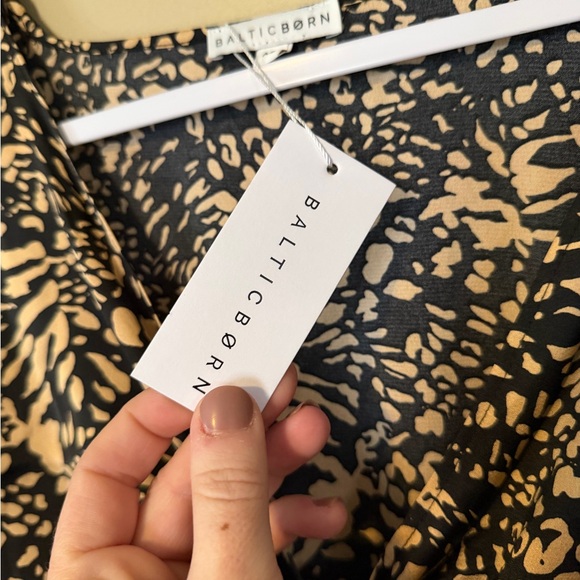 Baltic Born Morlana Maxi Dress NEW - Picture 6 of 9